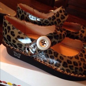 Alegria Paloma Clogs, Brand New in Box